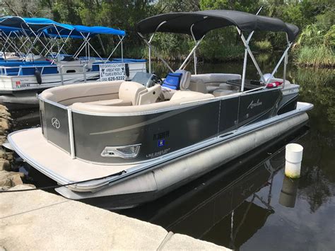 What Size Motor For A 24 Foot Pontoon Boat