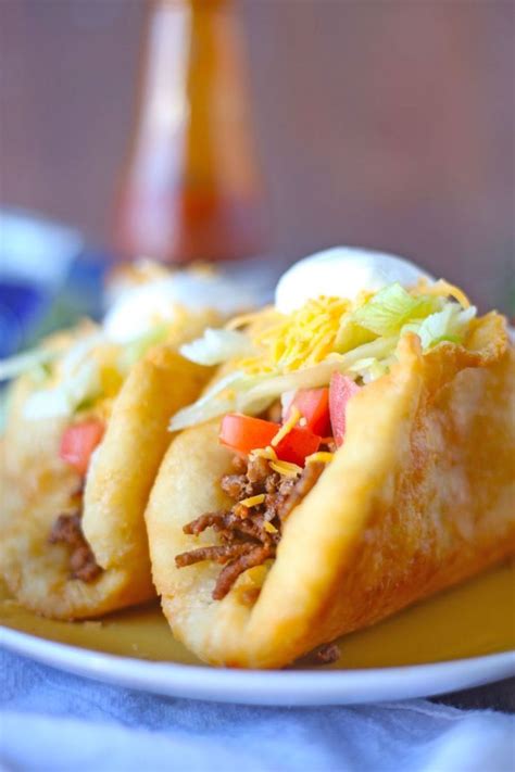 I must say i love the cripsy out side of the chalupa shell paired with the chewy center of the shell. Homemade Mexican Chalupas | Recipe | Mexican food recipes ...