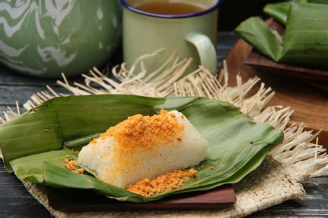 Rumah makan kelapa manis di cirebon. 8 Camilan Khas Cirebon dan Resep untuk Membuatnya Sendiri ...