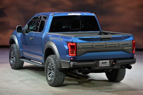 2017 Ford Raptor Revealed At The Detroit Auto Show Pakwheels Blog