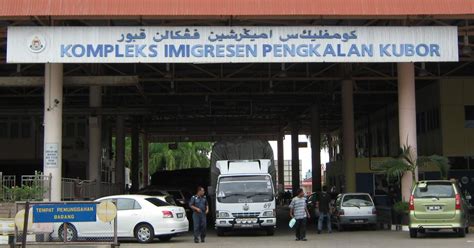 Air kelapa ori@cendol putri@ apom balik putri@ waffle putri #jomcubarasa 9W2KMC SUNGAI PETANI AMATEUR RADIO: JALAN JALAN MAKAN ...