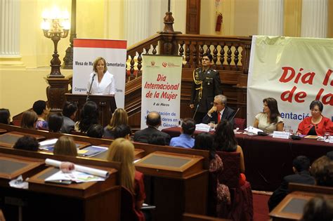 Homenaje A Mujeres Peruanas En El Congreso La Comisión De Flickr