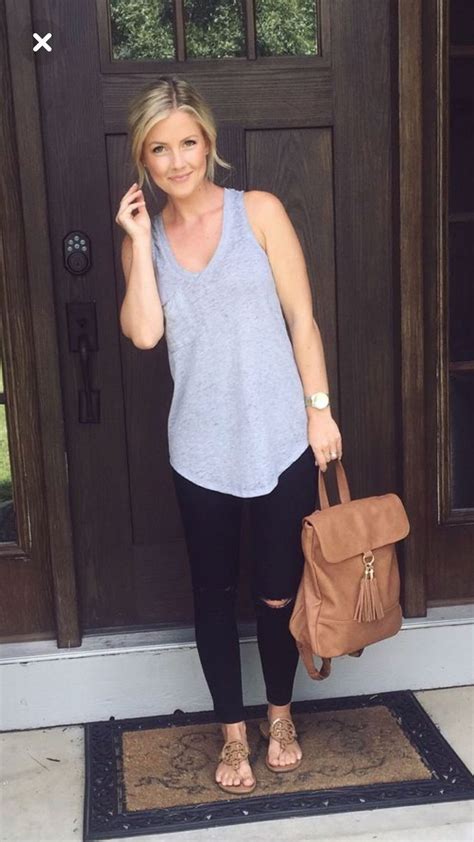 Amazing Stylish Mom Outfits Ideas Trendfashioner Summer Outfits