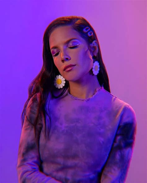 Halsey Updates On Twitter Halsey Halsey Style Singer