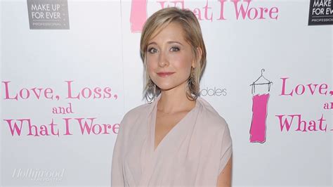 ‘smallville Actress Allison Mack Arrested In Alleged Cult Sex