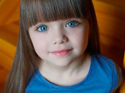 Russa De 6 Anos é Eleita ‘menina Mais Bonita Do Mundo