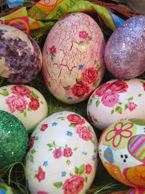 Húsvéti tojások decoupage olva Easter eggs with decoupage technique