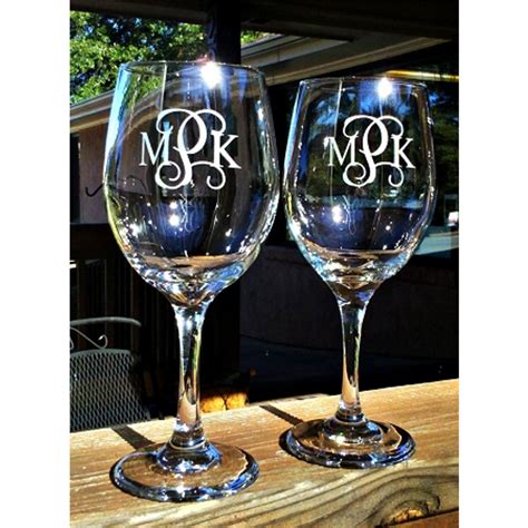 Monogrammed Wine Glass Set Of 2 Monogram Wine Glasses Diy Wine