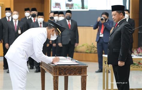 Heru Budi Hartono Resmi Dilantik Sebagai Penjabat Gubernur Dki Jakarta