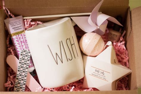 How to make her birthday special online. Thinking of you gift, Rae Dunn Gift Box Set, Best Friend ...