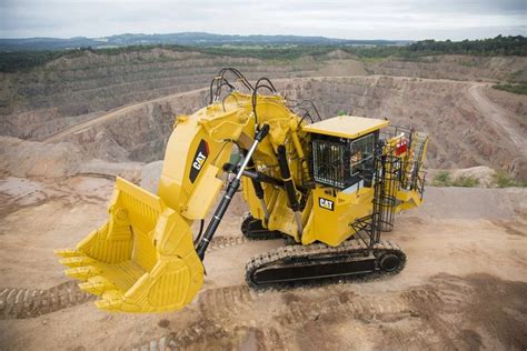 Tarmacs New Big Cat Completes Its Line Up Of Uks Largest Excavators