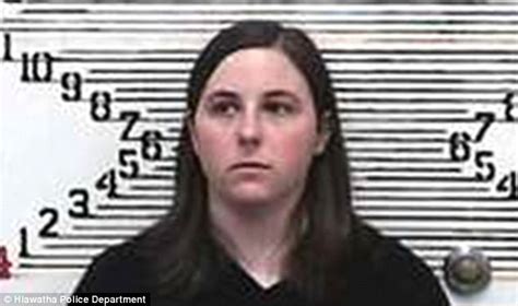 Hiawatha Teacher Who Had Sex With Student Avoids Jail Daily Mail Online