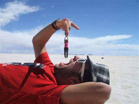 50 Brilliant Forced Perspective Photography Examples