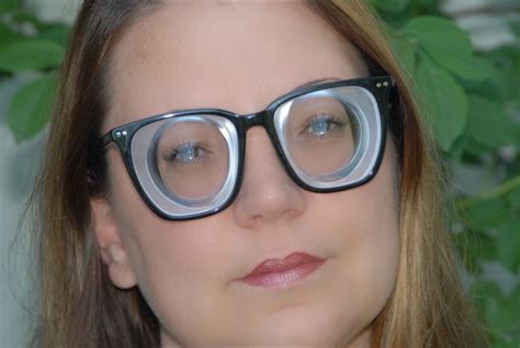 Pin Von Bobby Laurel Auf Girls With Glasses Brille