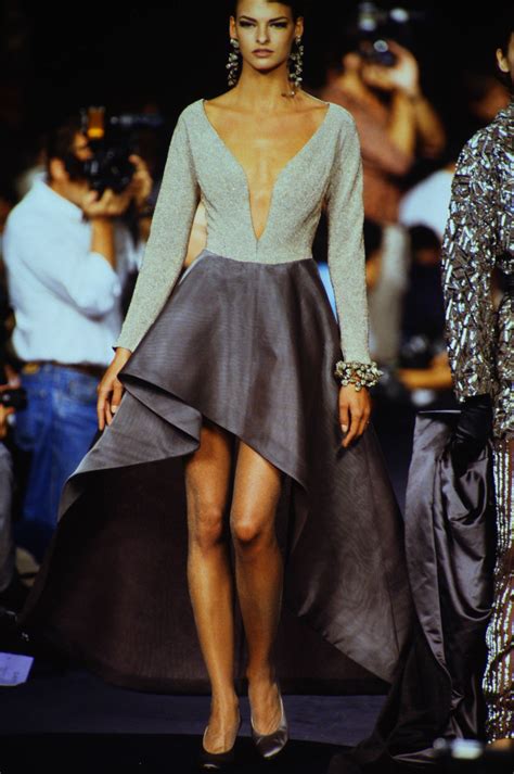 Linda Evangelista Lanvin Haute Couture Runway Show Fw 1990 High