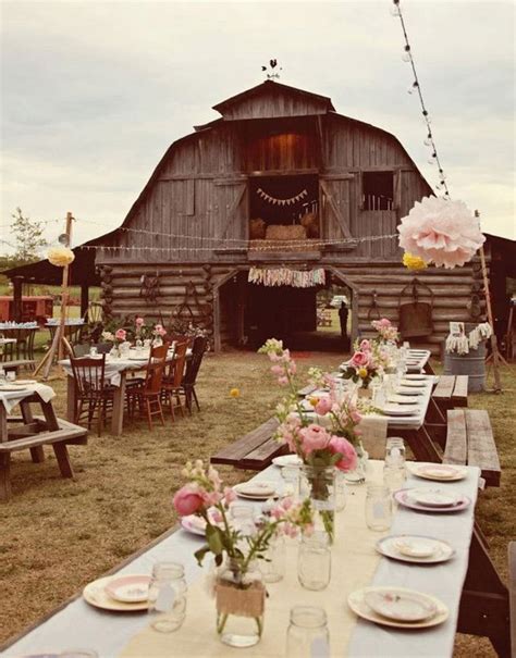 Barn venues on the average are a lot cheaper to rent than fancy reception halls, the barn can serve as a wedding and reception site, eliminating the need if you're not using a venue specifically created for barn weddings and you're using a real live farm with a barn, you may encounter a, how shall we say. 50+ Rustic Fall Barn Wedding Ideas That Will Take Your ...