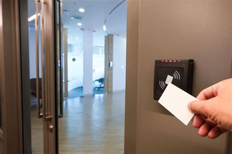 How to Choose The Right Door Access Control System - CardLock
