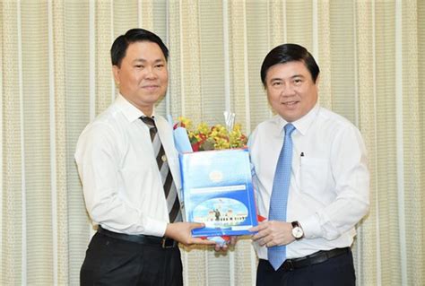 Tran Hoang Quan Appointed As Director Of Hcmc Department Of Construction Vietnam News Latest