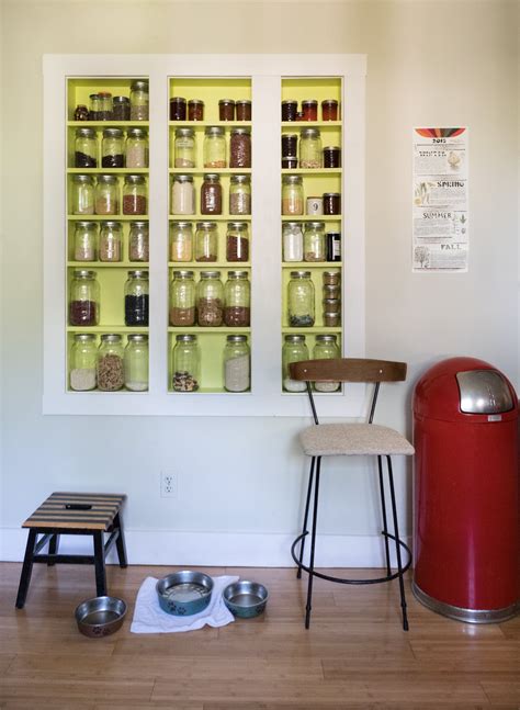And having organized kitchen cabinets is easy when you use some of these brilliant hacks! Kitchen Organization Hacks and Ideas | Apartment Therapy