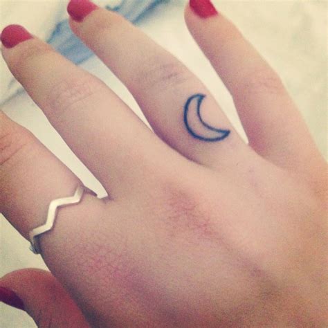 Moon Finger Tattoo Finger Tattoos Tattoos Finger
