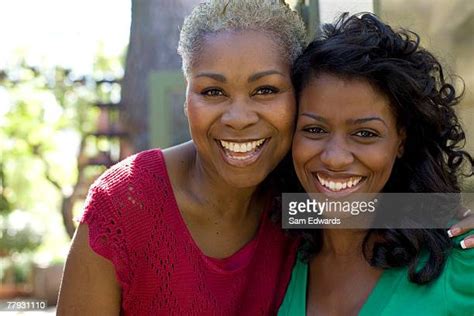 Two Mature Women Friends Photos Et Images De Collection Getty Images