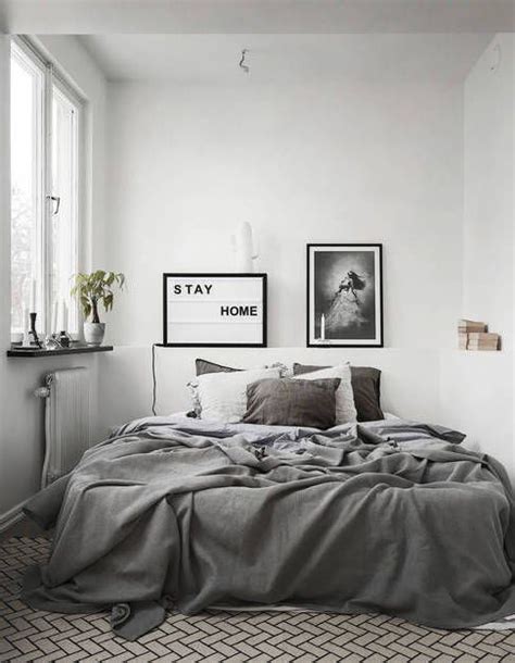 30 Minimalist Bedroom Ideas To Help You Get Comfortable