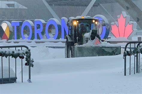 Torontos Full Fleet Of Ploughs Clear Snow Covered Streets Reuters