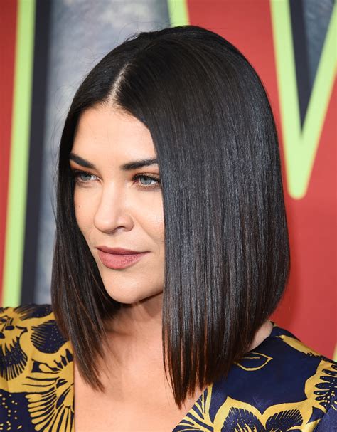 8 Flattering Medium Bob Styles To Tempt You To Try The Trend All