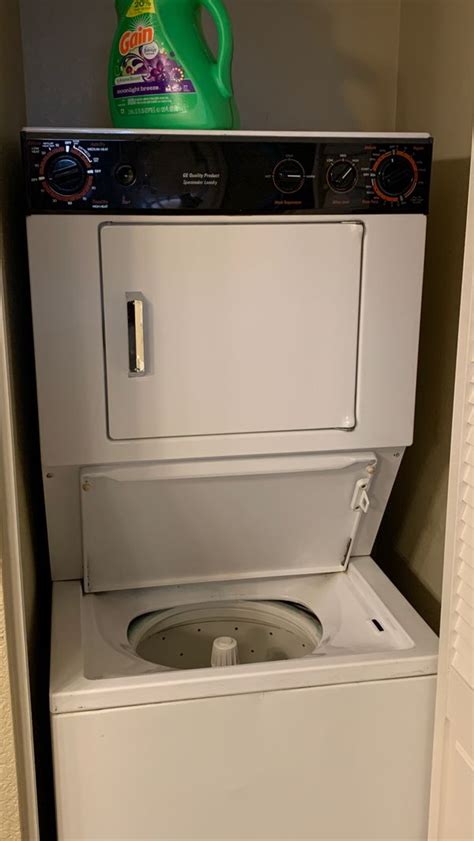 The stackable washer and dryer from the equator is a perfect laundry system to use in the rv or home. Stackable Washer/Dryer (Excellent Condition!) hieght 64 ...