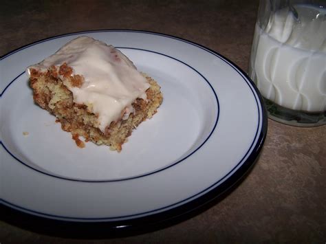 *percent daily values are based on a 2,000 calorie diet. Duncan Hines Honey Bun Cake Recipe : Honey Bun Cake Paula Deen Cakes Design / 1 package duncan ...