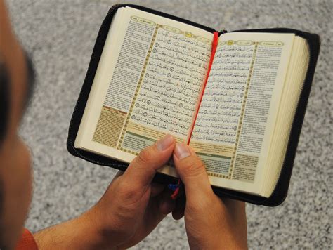 Hikmah Dan Manfaat Membaca Al Quran