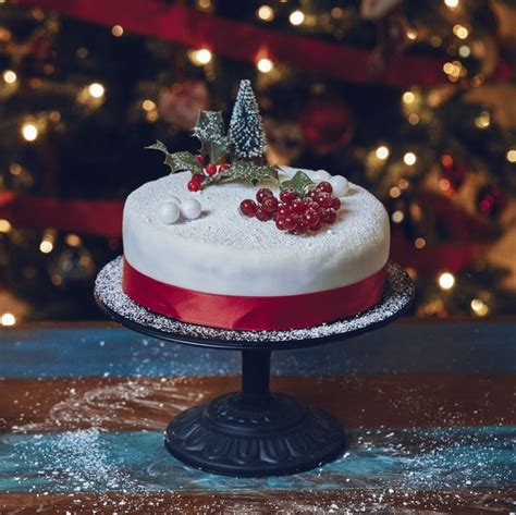 This link is to an external site that may or may not meet accessibility guidelines. Best Christmas cake for 2020