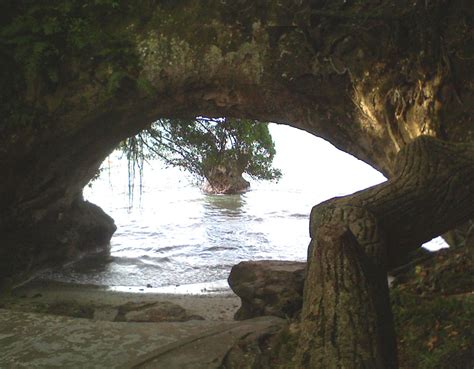 Daftar hotel di dekat pantai karang bolong. TAKJUB INDONESIA: PANTAI ANYER DAN PANTAI CARITA