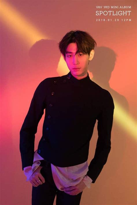 Spotlight Lou Vav Kpop Korean Idol