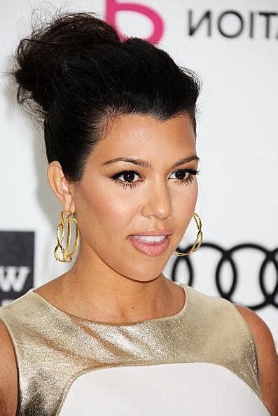 If you are pregnant or breastfeeding, you should stay away from hair dyes because of the impact it could have on your unborn child. Hollywood Dirt: Did Kourtney Kardashian Harm Her Unborn ...