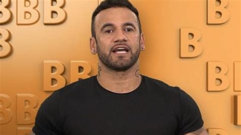 O bbb 20 comeca no dia 21 de janeiro e vocãª acompanha aqui tudo sobre o big brother brasil 20. BBB20: Hadson compara mulheres do reality a animais: 'As ...