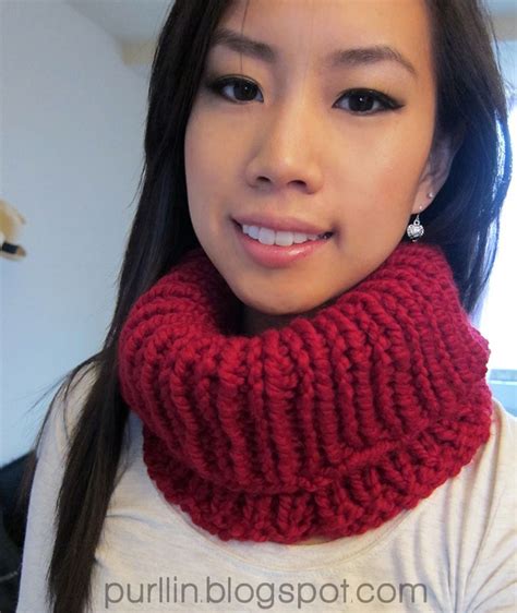 You can knit in the round with circular needles, which makes them ideal you can also knit flat on circular needles by working back and forth across the stitches on the central cable, which is great for making blankets. Purllin: Quick Knit Cowl Neck Warmer | free knitting ...