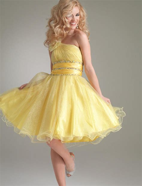 Cute Yellow Dress With Full Ruffle Skirt Pictures Photos And Images