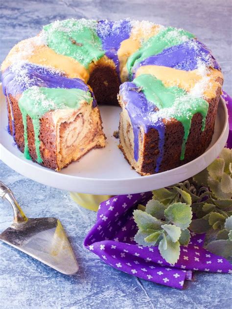 Cutting back the sugar content by 50% and replacing the usual powdered sugar with unrefined, organic raw sugar received unanimous. Legit Low Carb King Cake! (Gluten Free, Sugar Free, Keto ...