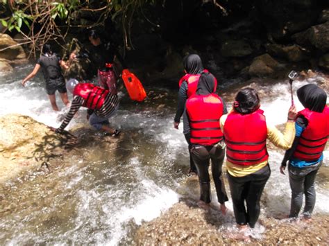 Di citumang kamu bisa berwisata body rafting yang asik dan keren lho, aktifitas apa yang bisa kamu. Citumang Body Rafting (green valley) Adventure - Provider ...