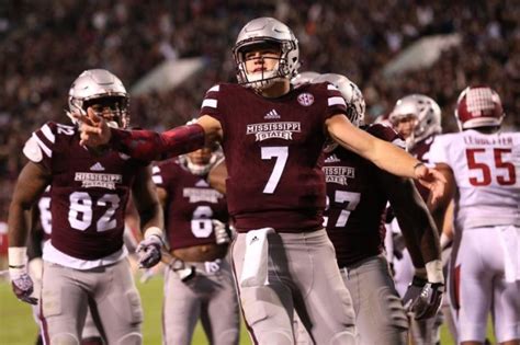 Mississippi State Bulldogs Qb Nick Fitzgerald Set To Debut Following