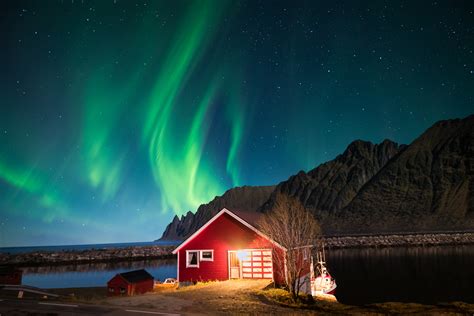 Top tips on how to photograph the Northern Lights - Adventure ...