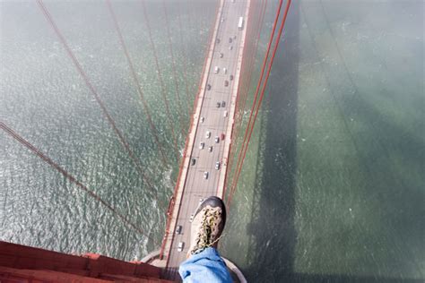 Foto Yang Menyeramkan Foto Menyeramkan Yang Diambil Dari Atas Jembatan Golden