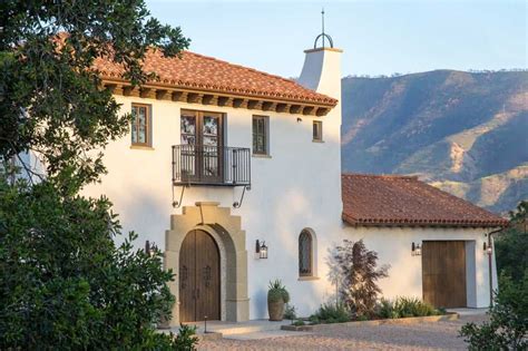 Stunning Hacienda Style Home With Sweeping Mountain Views Of Ojai