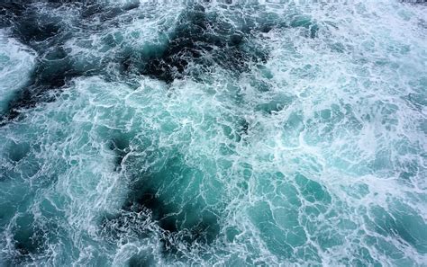Hd Wallpaper Aerial Photography Of Ocean Waves Spray Deep Sea Dark