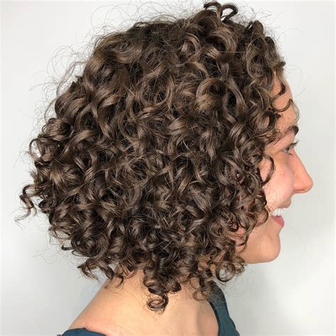 43 Ways To Style Shoulder Length Curly Hair 60 Styles And Cuts For