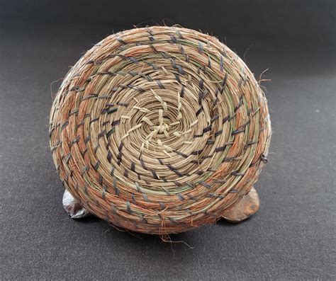Origin And Age Of Small Sweet Grass Basket With Seed Pods Antiques Board