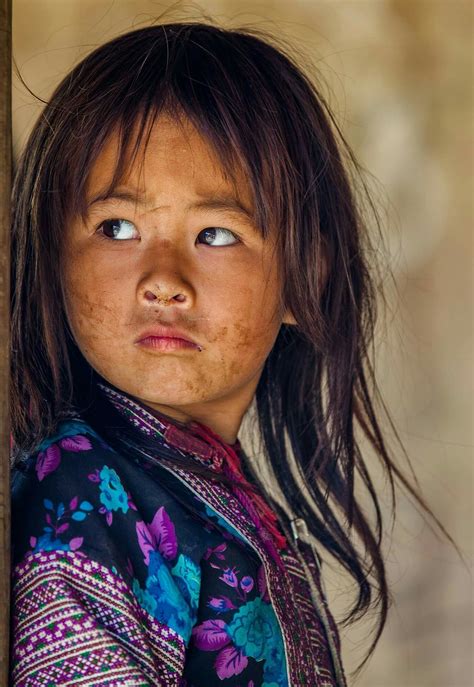 Hmong Girl Vietnam Rehahnphotography We Are The World People Around The World Beautiful