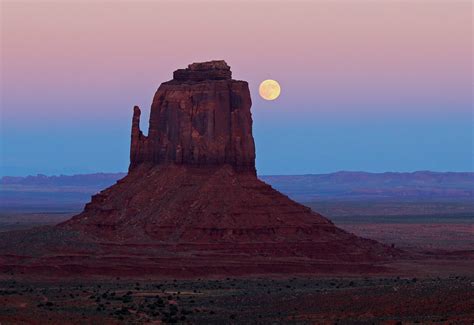 Moonrise In Monument Valley Kim Mitchell Flickr