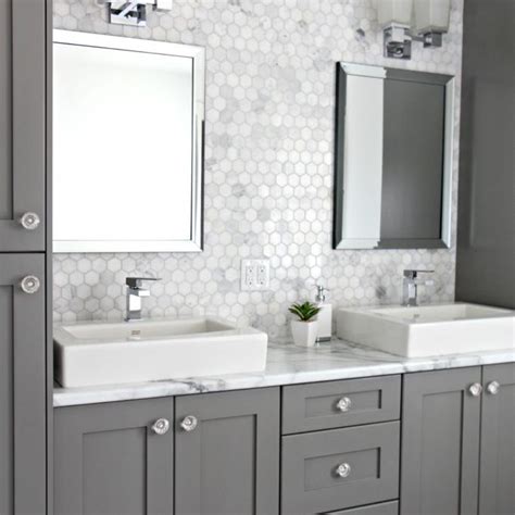 Watch this video if you love: 23 Ideas for Beautiful Gray Bathrooms